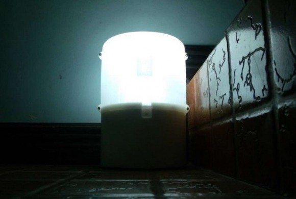 SALt – лампа, которая работает на соли и воде